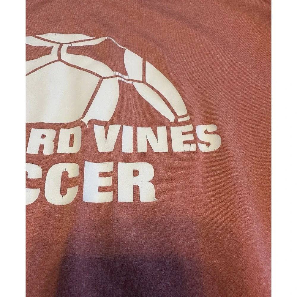 Vineyard Vines Boys Performance Top Long Sleeves Soccer Size XL (18)